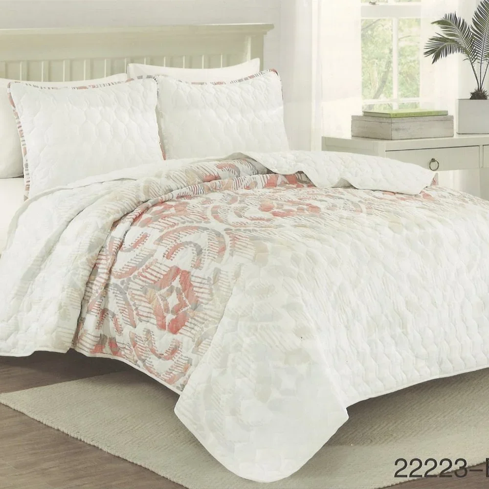 Reversible 3 Piece Quilted Bedspread Set Light Red & White print